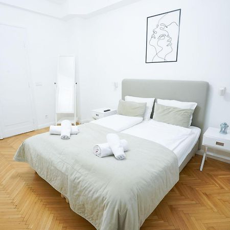 Venus Apartments - Paulay Ede I Budapest Luaran gambar